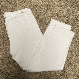White Kut from the Kloth Catherine Boyfriend size 8 Jean